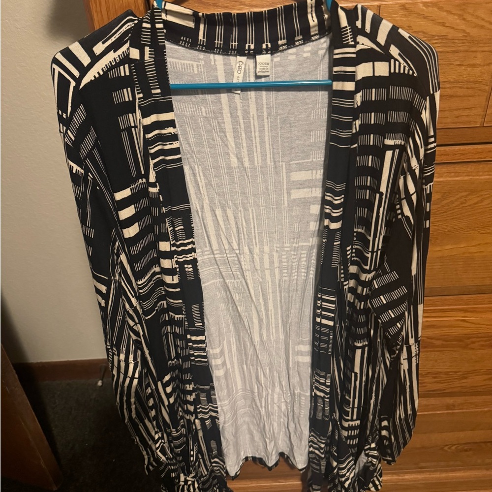 Black and White Geometric Cardigan
